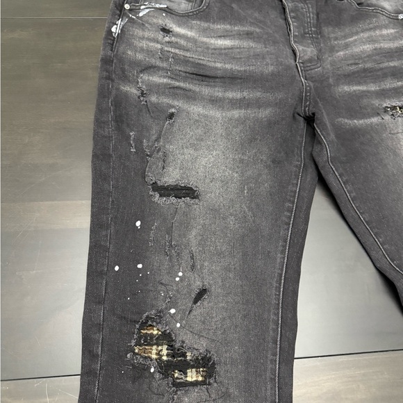 AMIRI Black Jeans with White Accents - Picture 3 of 8